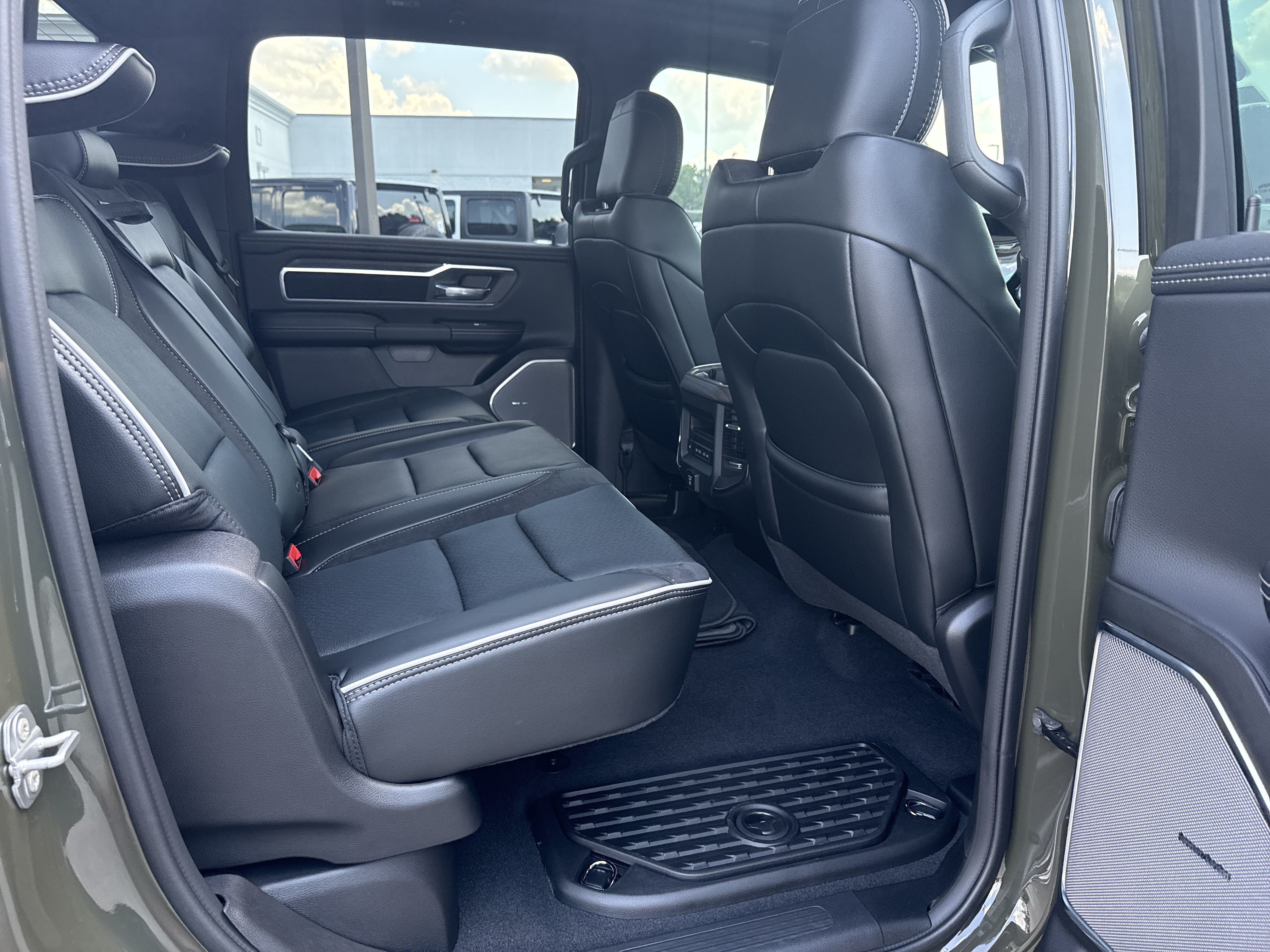 New 2026 RAM 1500 Laramie w/ Night Edition AWD/4WD image 15