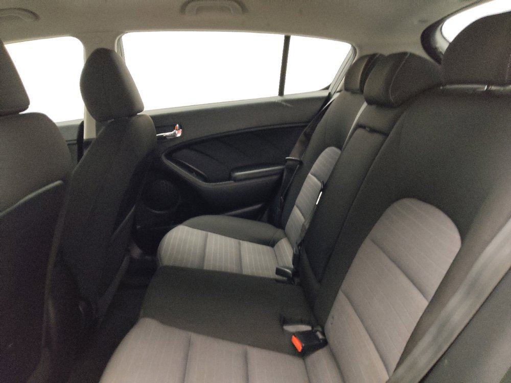 Used 2016 Kia Forte LX image 18