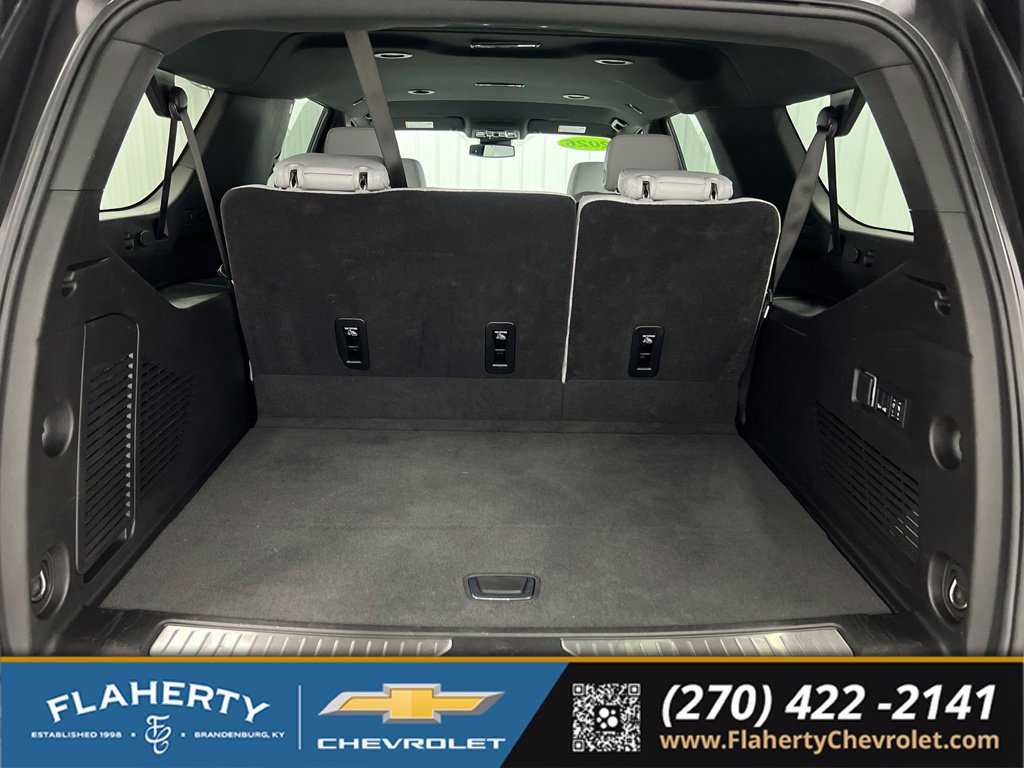 Used 2026 Chevrolet Suburban Premier AWD/4WD image 20