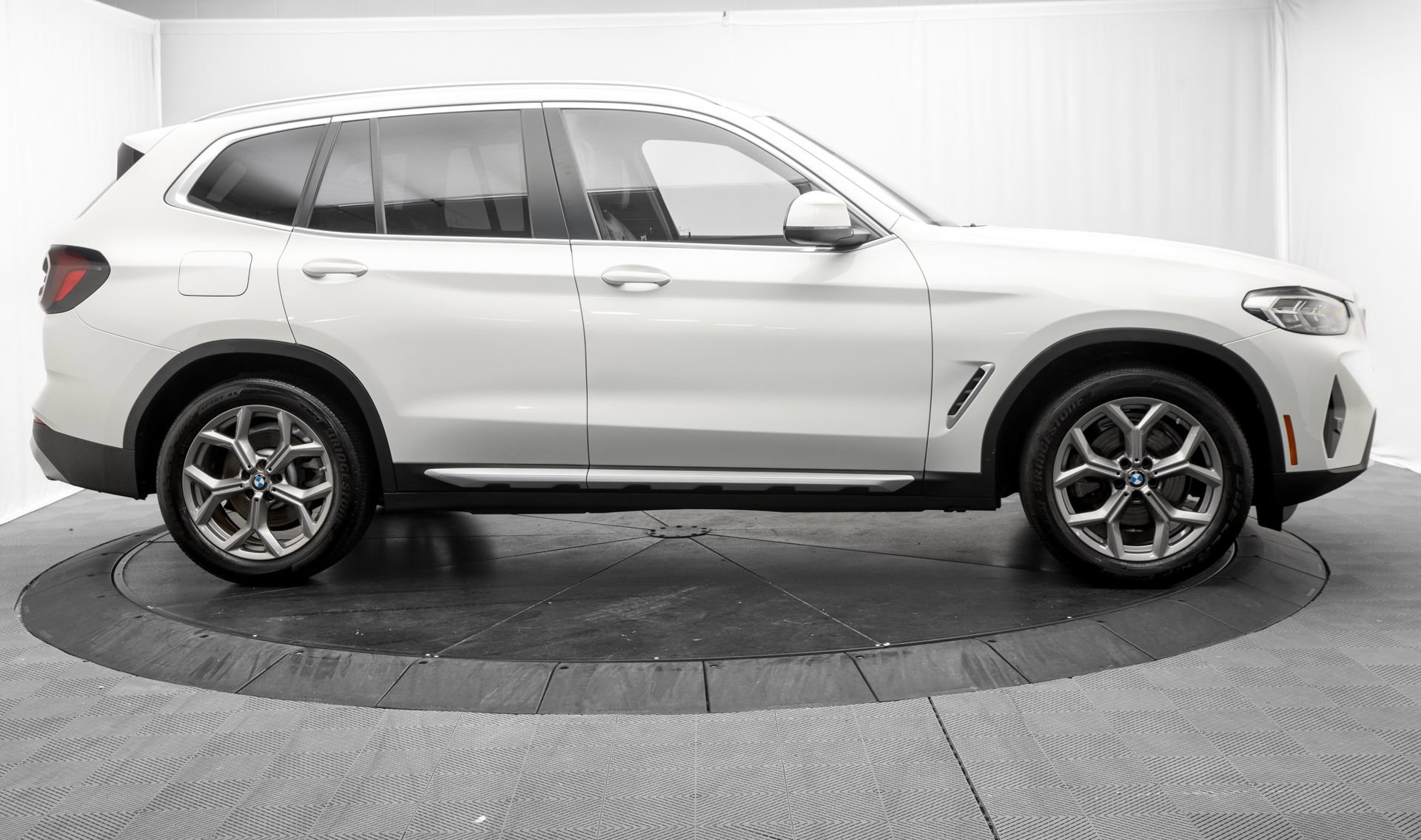 Used 2022 BMW X3 xDrive30i AWD/4WD image 8