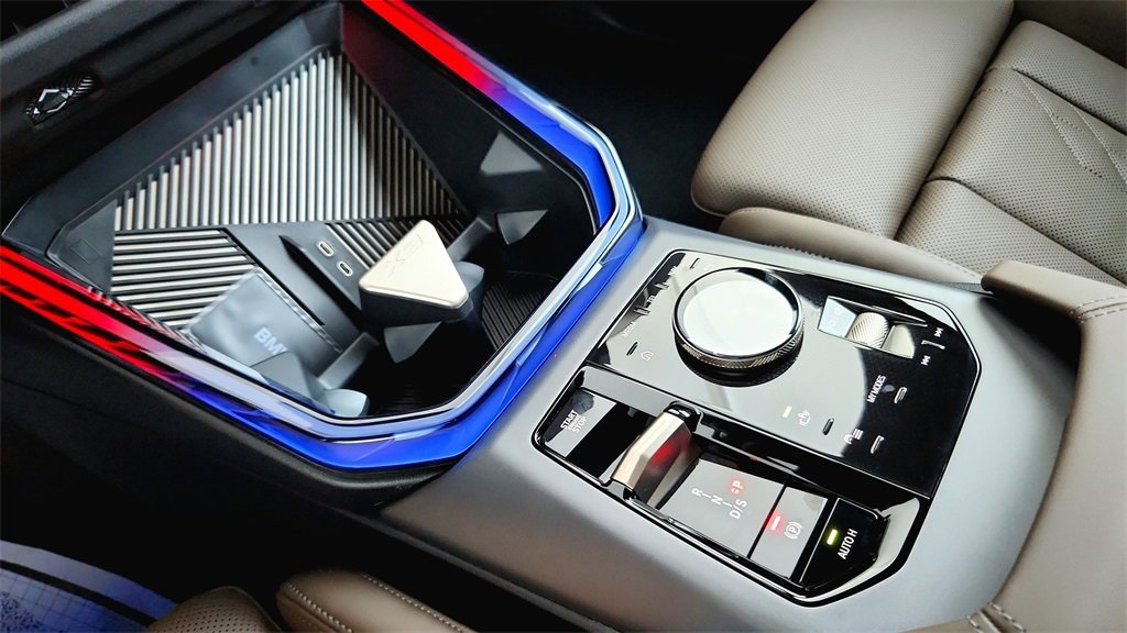 Used 2025 BMW X3 xDrive30i w/ Convenience Package image 44