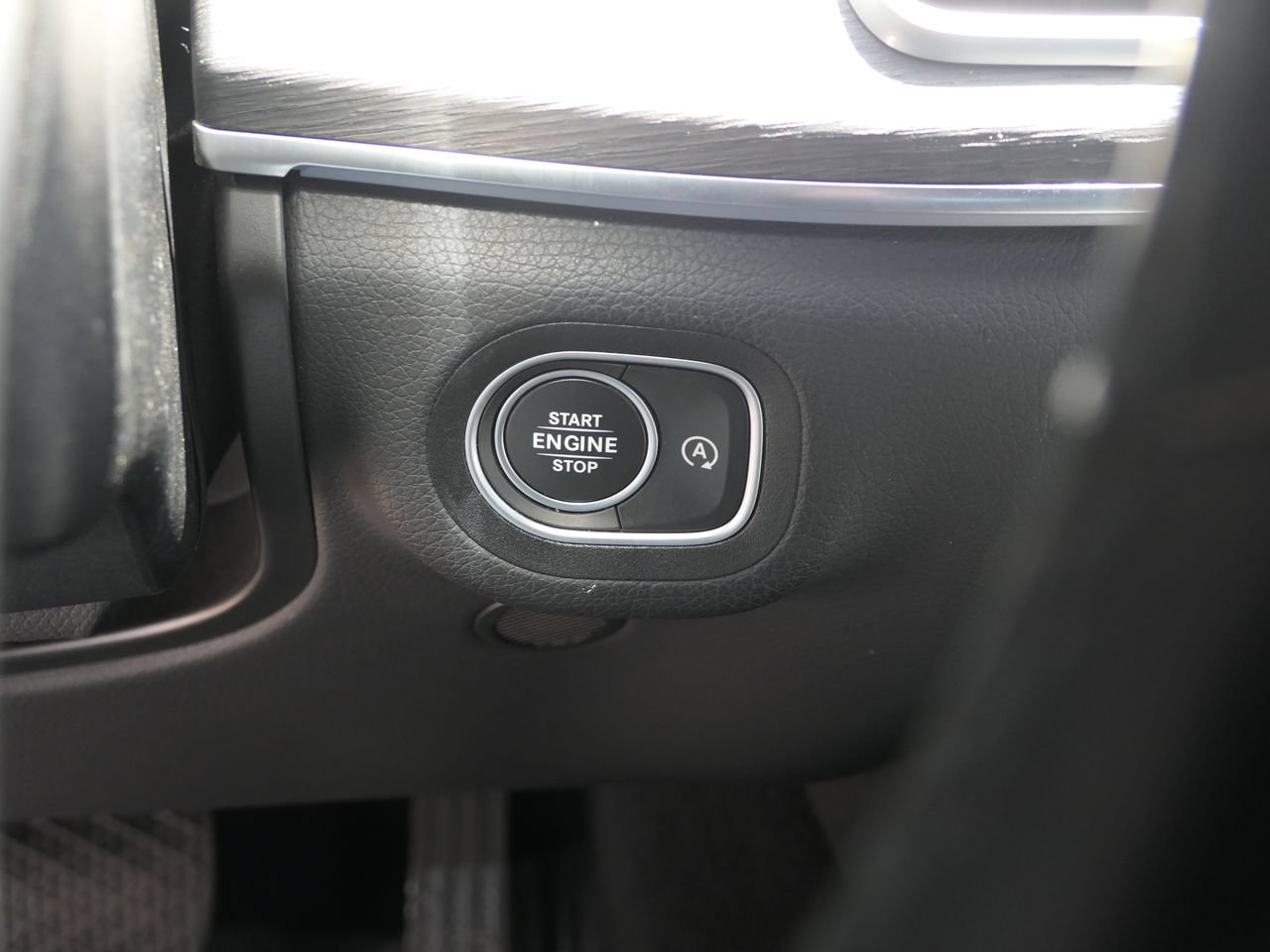 Used 2025 Mercedes-Benz GLE 450 4MATIC image 16
