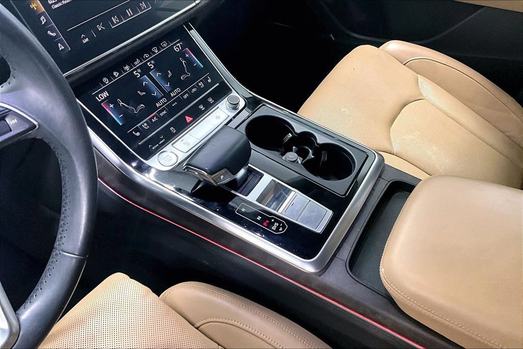 Used 2019 Audi Q8 Prestige AWD/4WD image 14