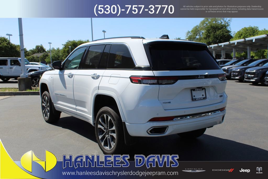 New 2023 Jeep Grand Cherokee Overland w/ MOPAR Finishing Package AWD/4WD image 9