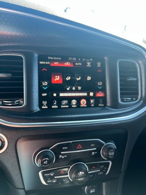 Used 2015 Dodge Charger SXT w/ AWD Plus Group image 40