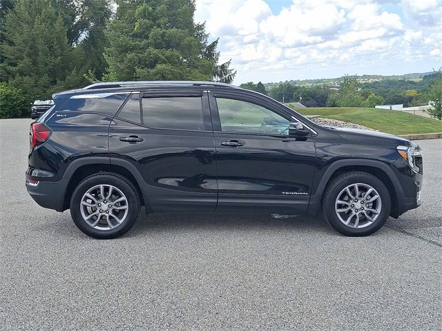 Certified 2022 GMC Terrain SLT w/ Infotainment Package II image 11