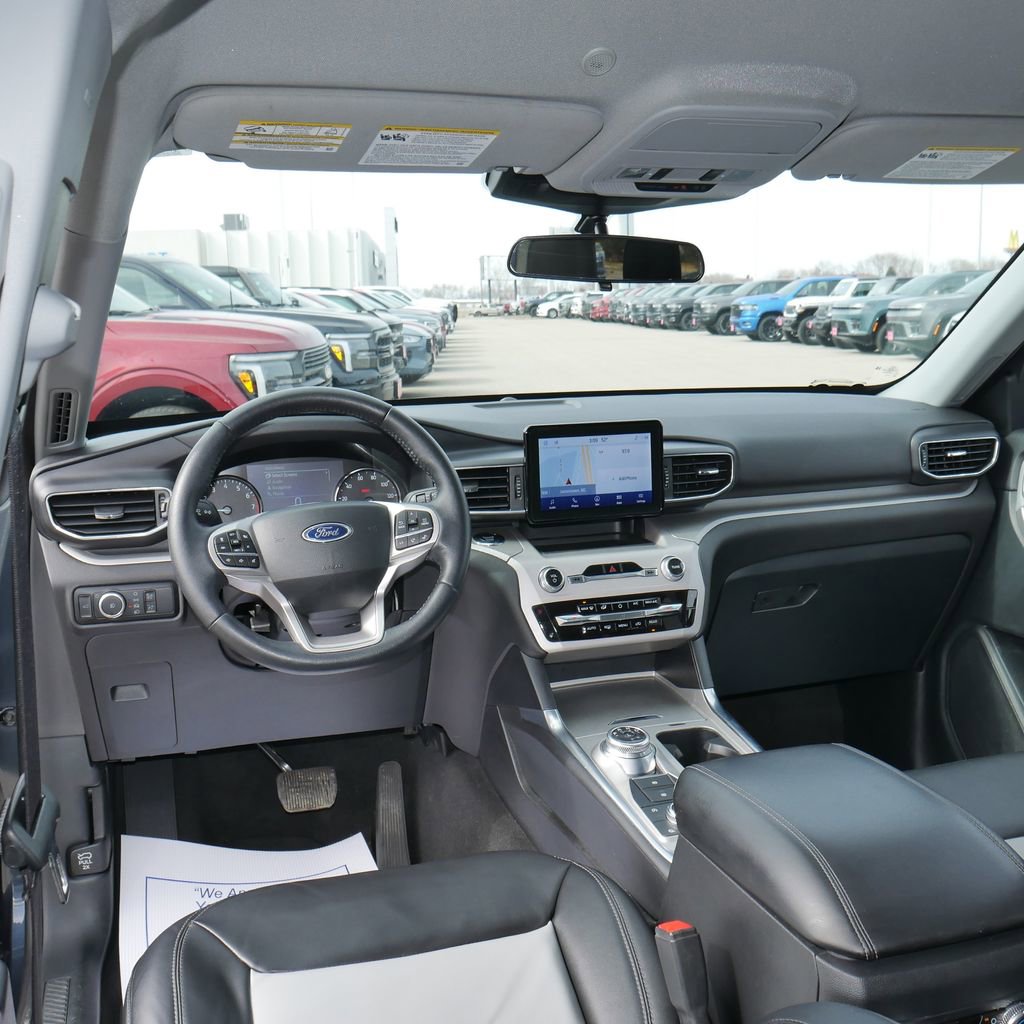 Used 2023 Ford Explorer XLT w/ Equipment Group 202A image 34