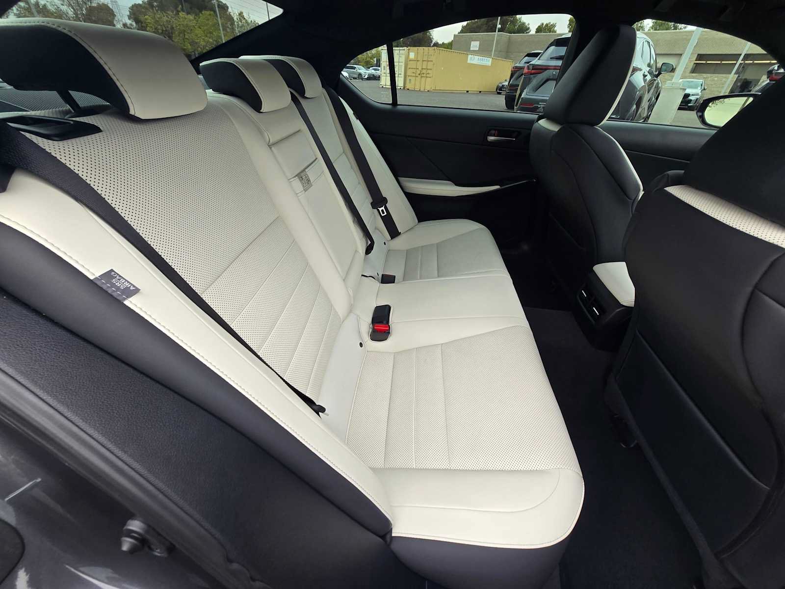 Used 2022 Lexus IS 500 RWD image 12