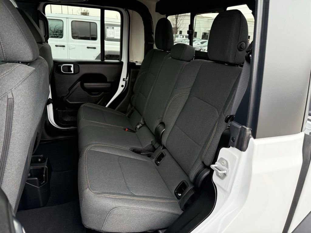 Used 2025 Jeep Gladiator Sport image 41