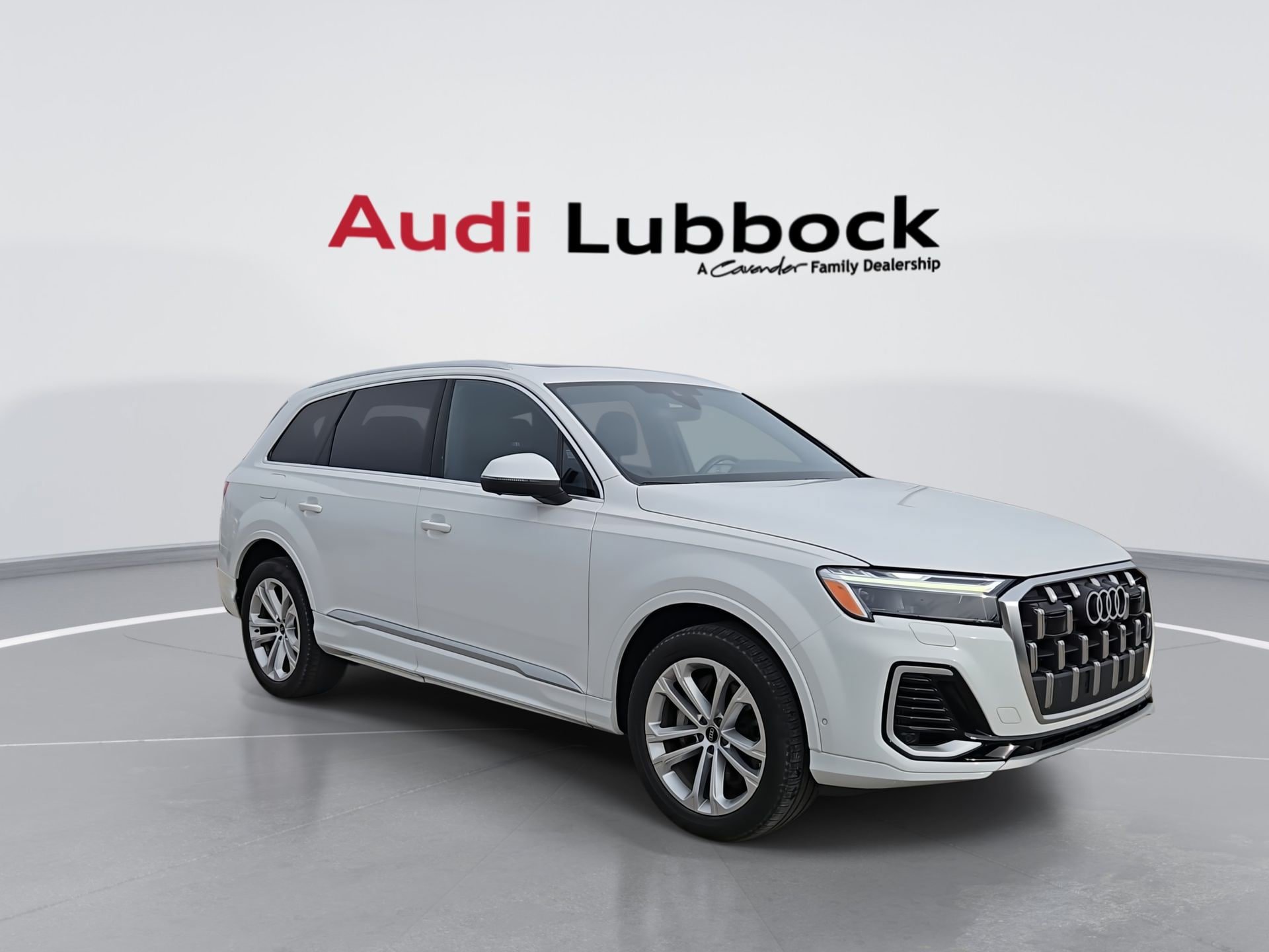 Used 2025 Audi Q7 3.0T Premium Plus AWD/4WD image 2