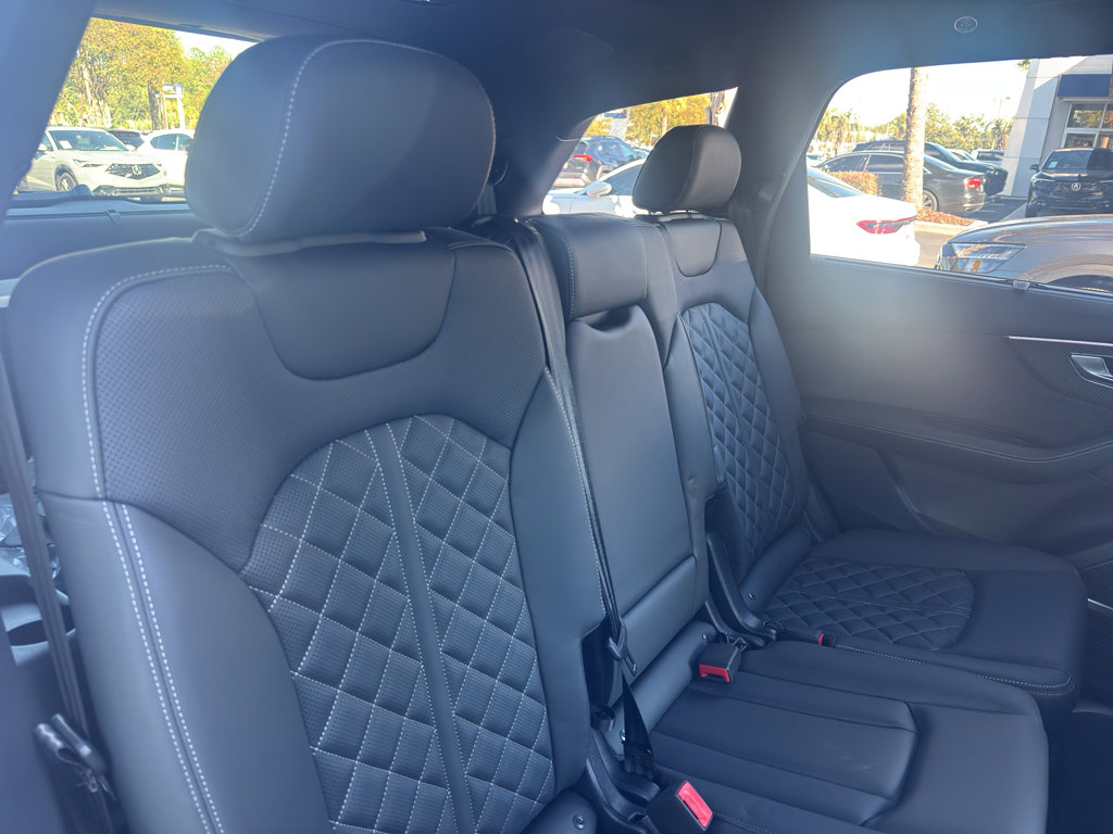 New 2026 Audi SQ7 Premium Plus image 18