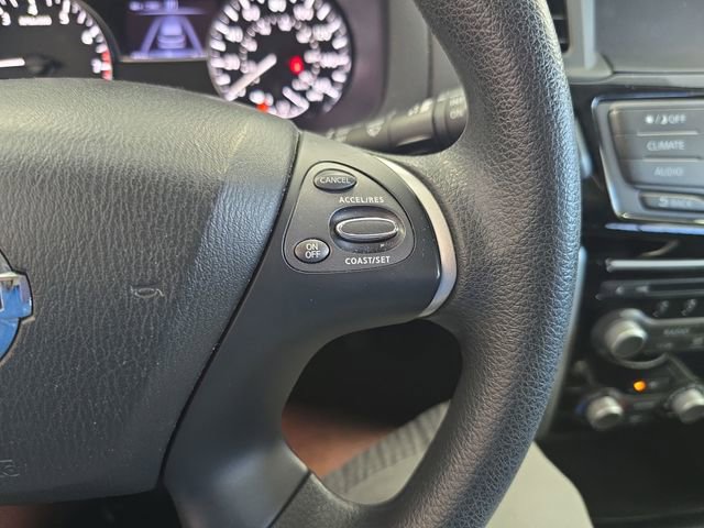 Used 2019 Nissan Pathfinder S AWD/4WD image 18