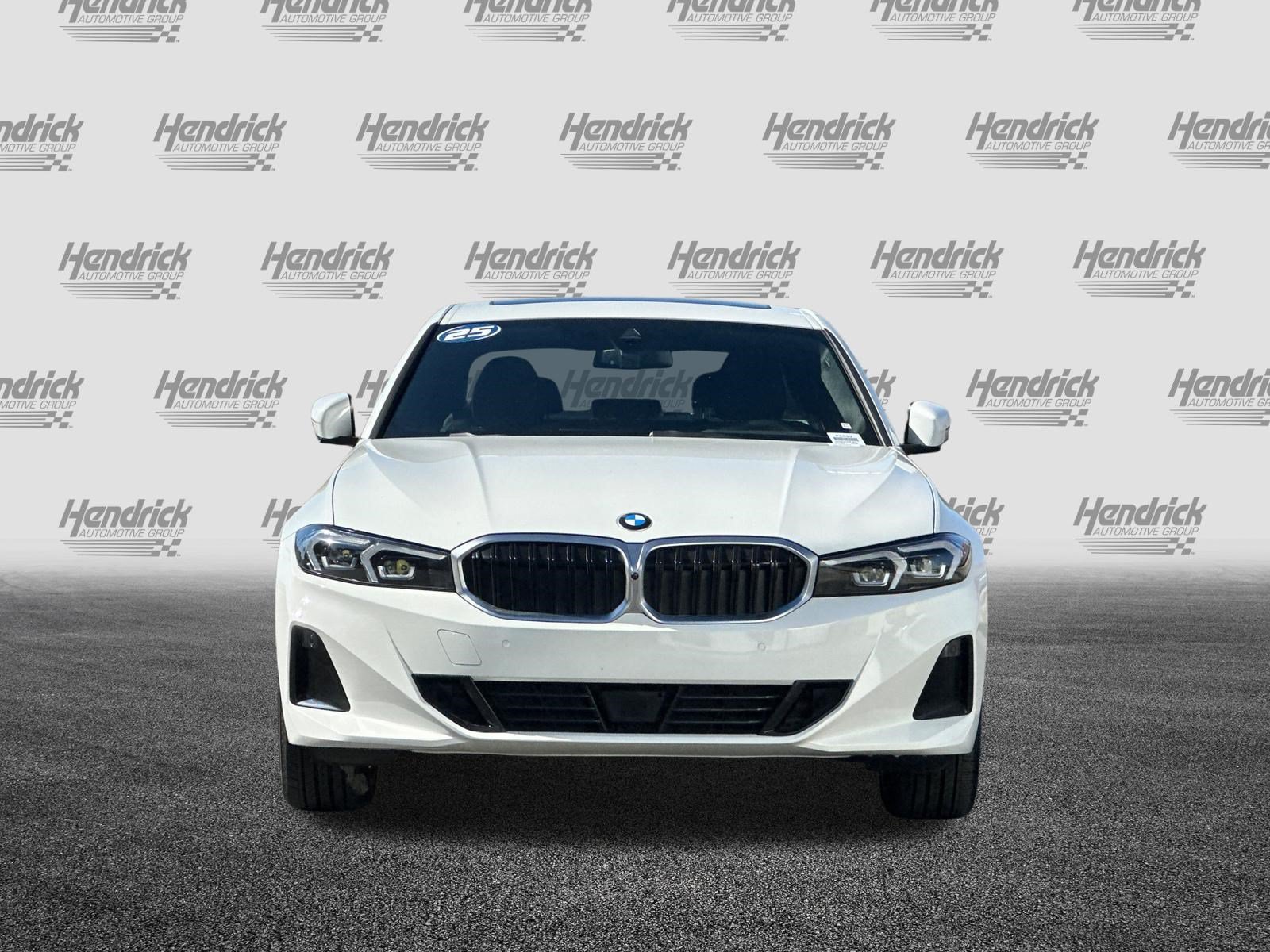 Used 2025 BMW 330i Sedan w/ Premium Package RWD image 10