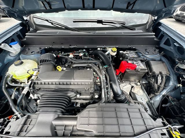 New 2025 Ford Maverick Lariat w/ Black Appearance Package AWD/4WD image 27