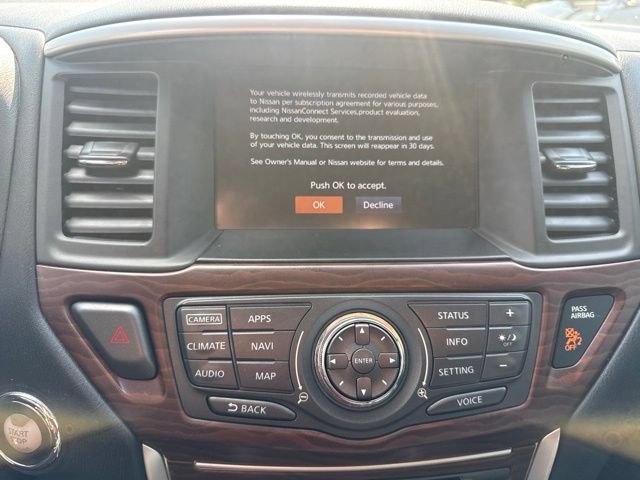 Used 2017 Nissan Pathfinder Platinum w/ Midnight Edition Package FWD image 30