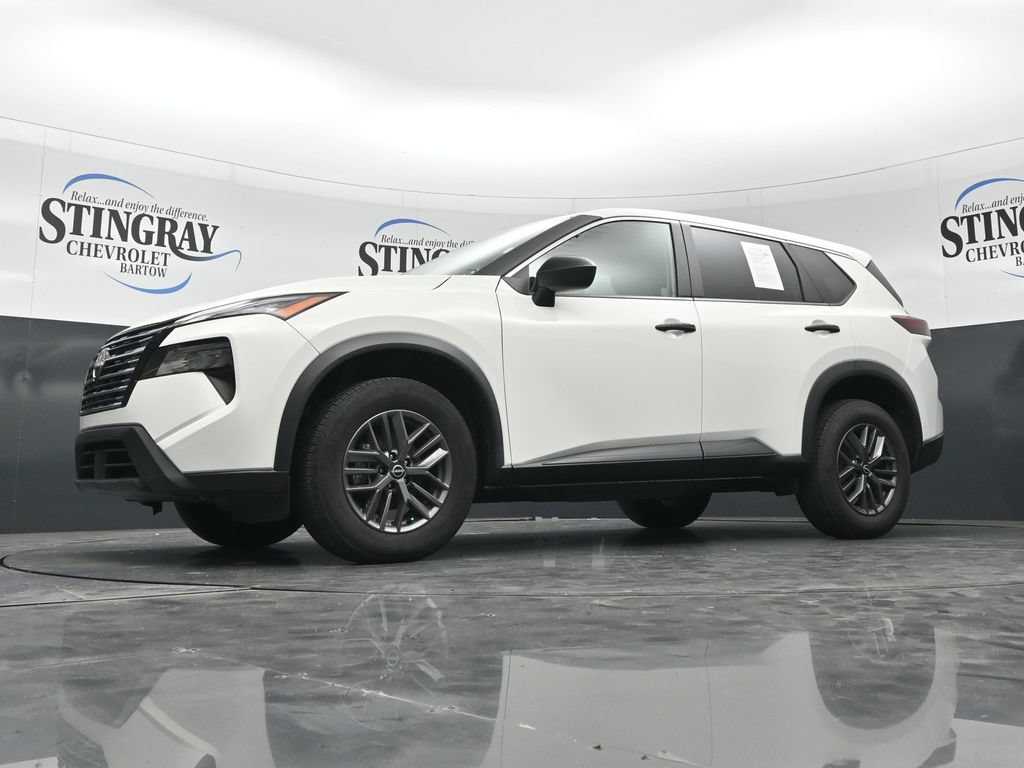 Used 2024 Nissan Rogue S FWD image 31