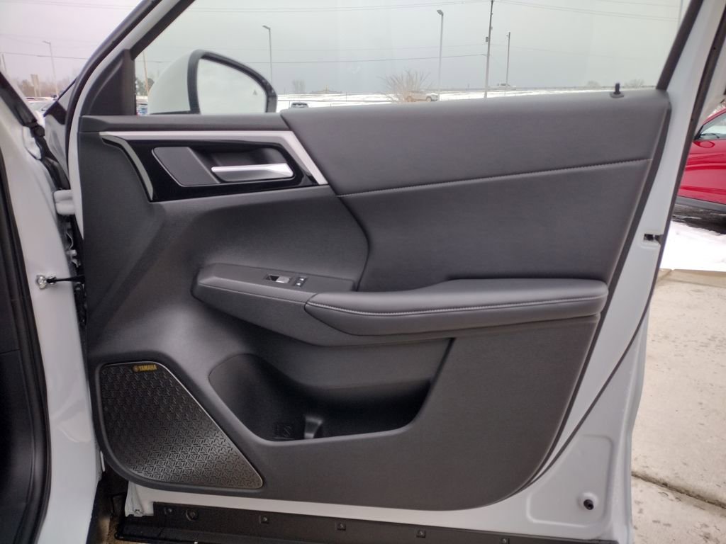 New 2026 Mitsubishi Outlander SE image 32