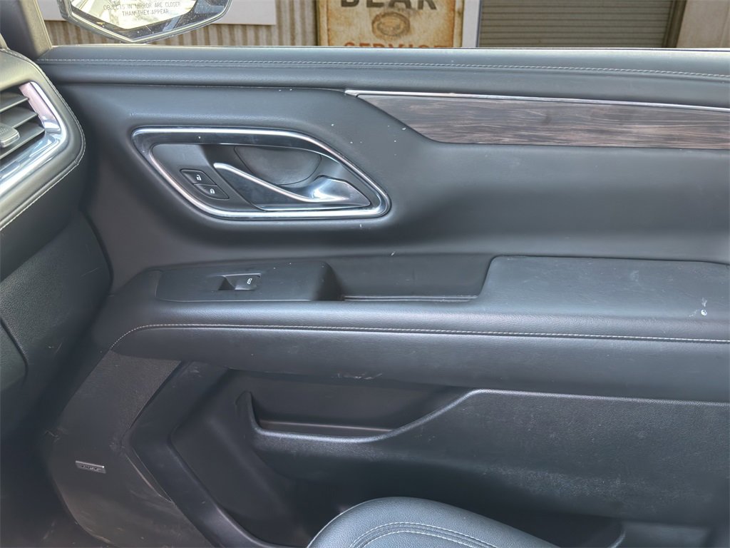 Used 2023 Chevrolet Tahoe LT w/ Luxury Package image 11