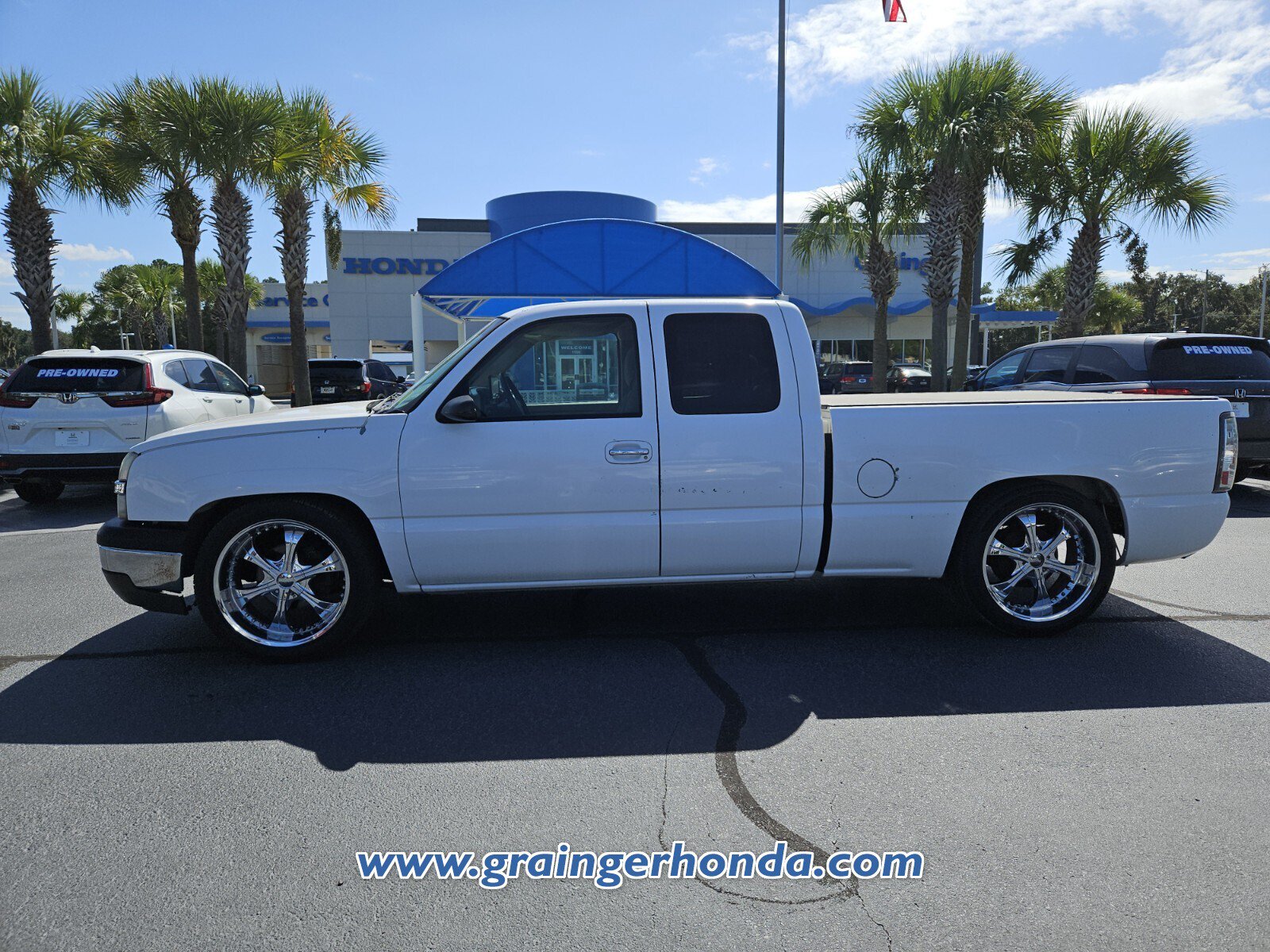 Used 2005 Chevrolet Silverado 1500 LS RWD image 2