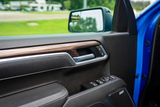 Used 2025 Chevrolet Silverado 1500 RST w/ Convenience Package II RWD image 30