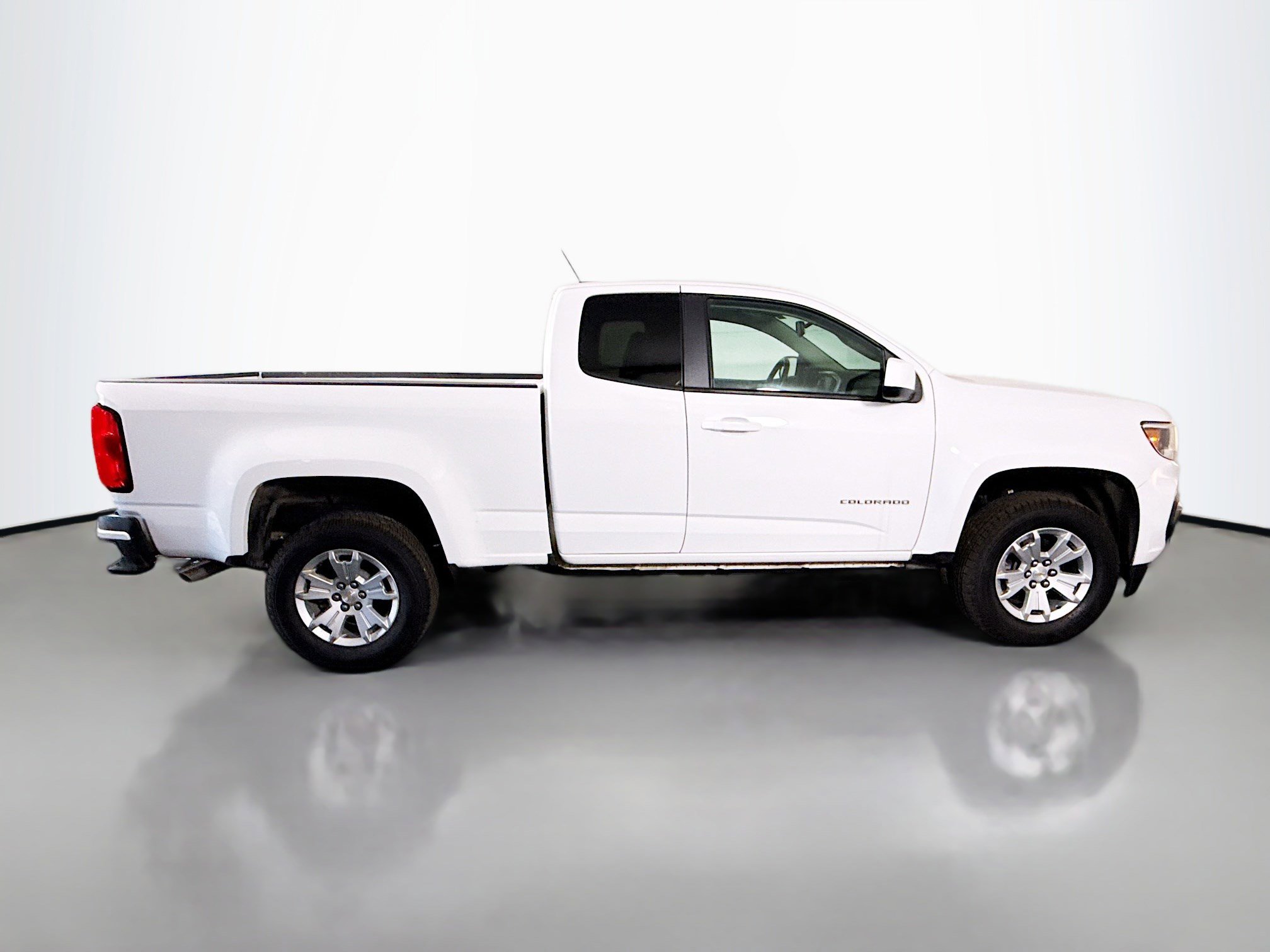 Used 2022 Chevrolet Colorado LT w/ Fleet Safety Package image 11