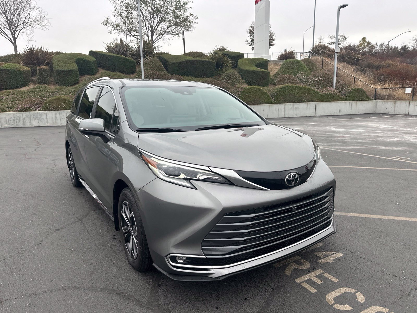 Certified 2026 Toyota Sienna Platinum