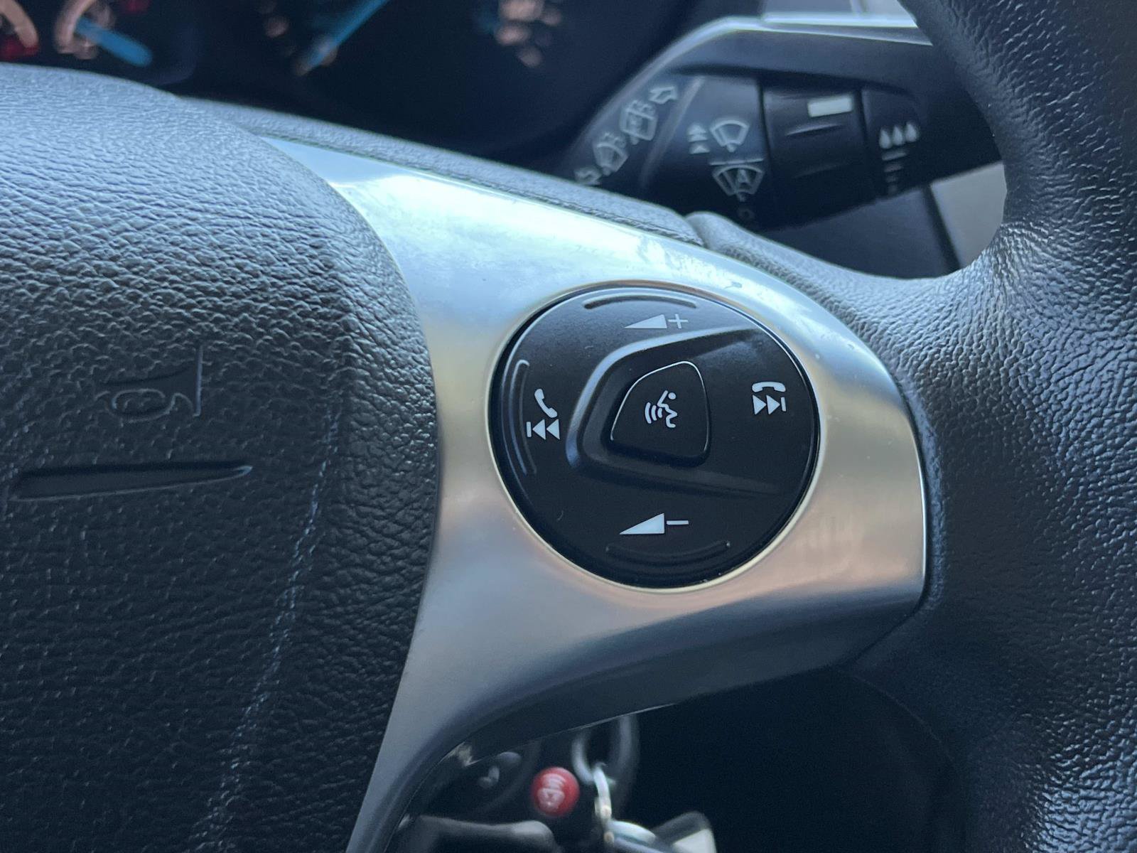 Used 2017 Ford Transit Connect XLT FWD image 10
