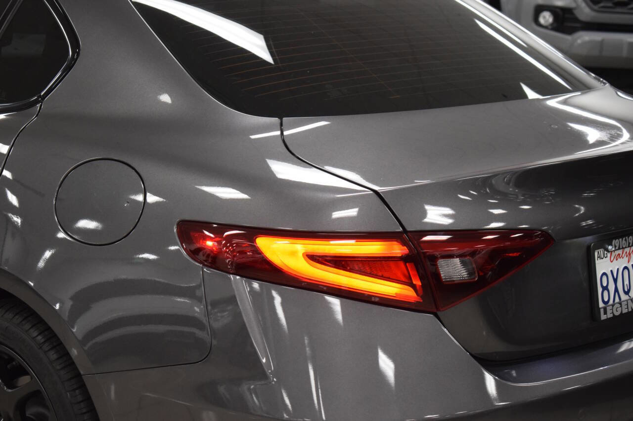 Used 2021 Alfa Romeo Giulia Sprint w/ Nero Edizione image 14