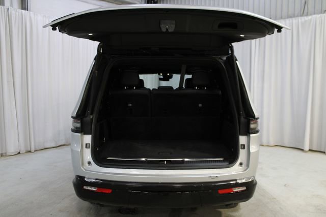 Used 2023 Jeep Grand Wagoneer Series II w/ Quick Order Packagew 28T image 7