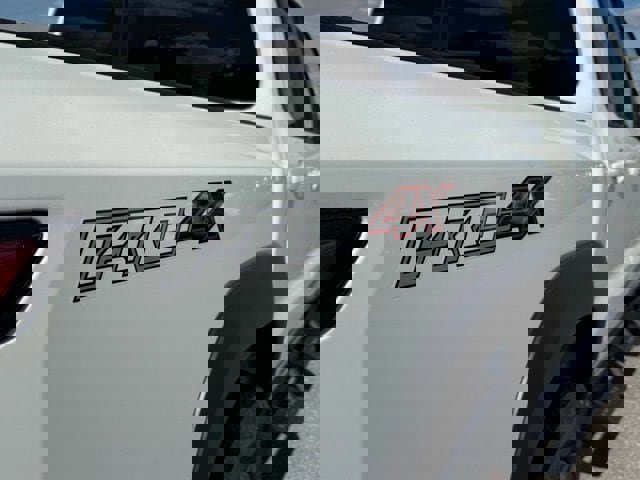 New 2026 Nissan Frontier PRO-4X w/ Pro-4x Convenience Package image 17