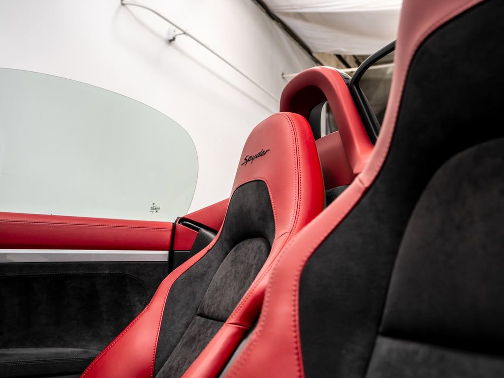 Certified 2021 Porsche 718 Boxster Spyder image 29