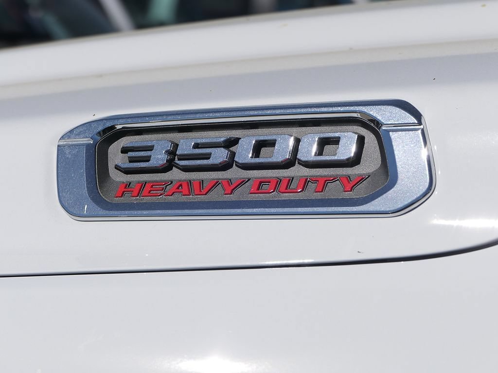 New 2026 RAM 3500 Tradesman w/ Chrome Appearance Group A AWD/4WD image 10