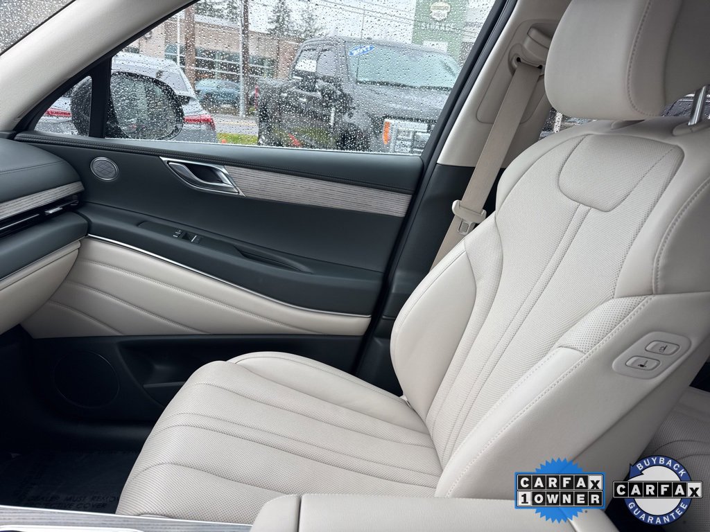 Used 2025 Genesis GV80 2.5T Select image 28