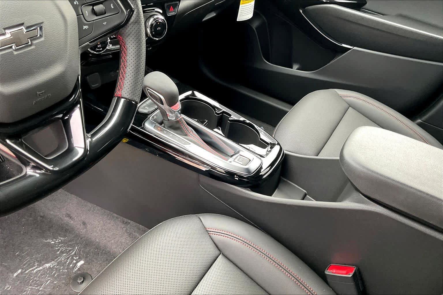 New 2026 Chevrolet Trax RS w/ Driver Confidence Package FWD image 8