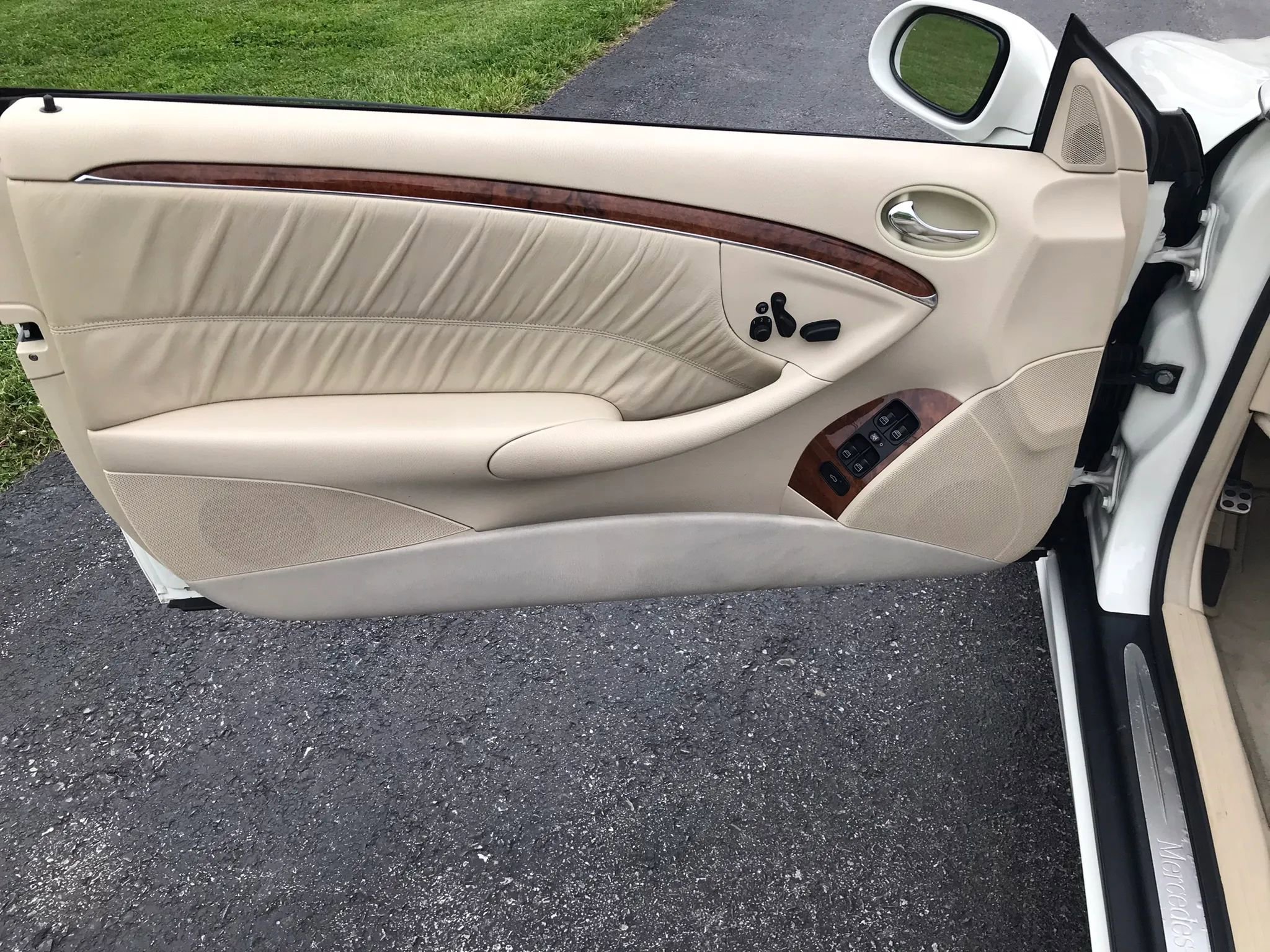 Used 2009 Mercedes-Benz CLK 350 Cabriolet image 19