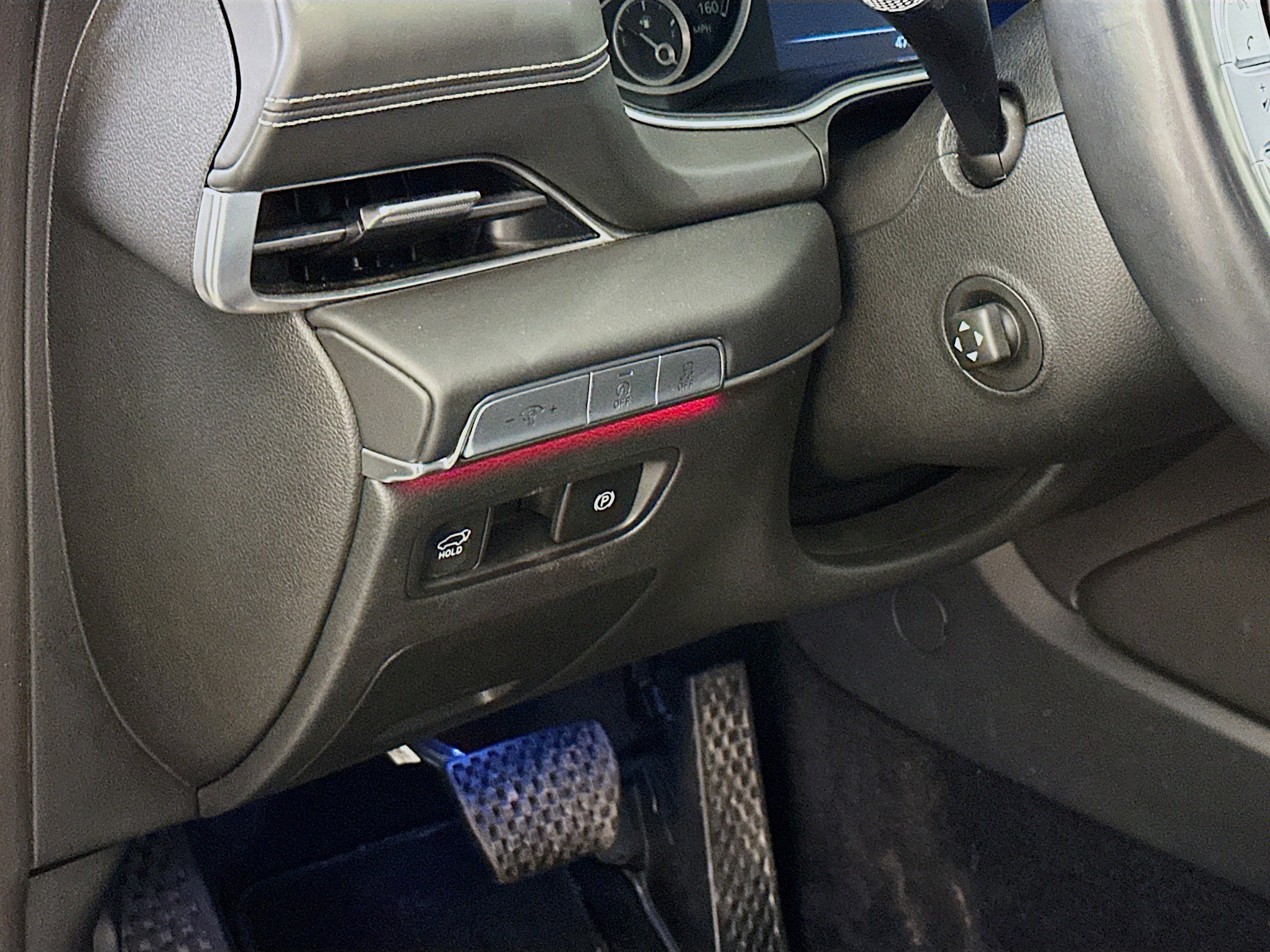 Used 2024 Genesis GV80 2.5T image 17