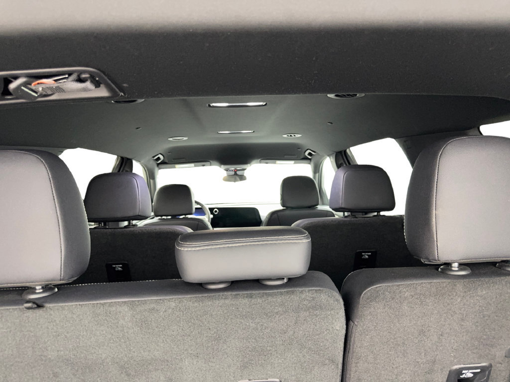 Used 2026 Chevrolet Traverse LT FWD image 77