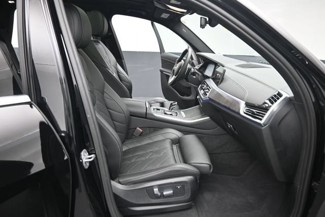 Used 2023 BMW X5 xDrive40i w/ Premium Package AWD/4WD image 30