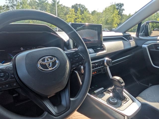 Used 2024 Toyota RAV4 AWD Hybrid image 34