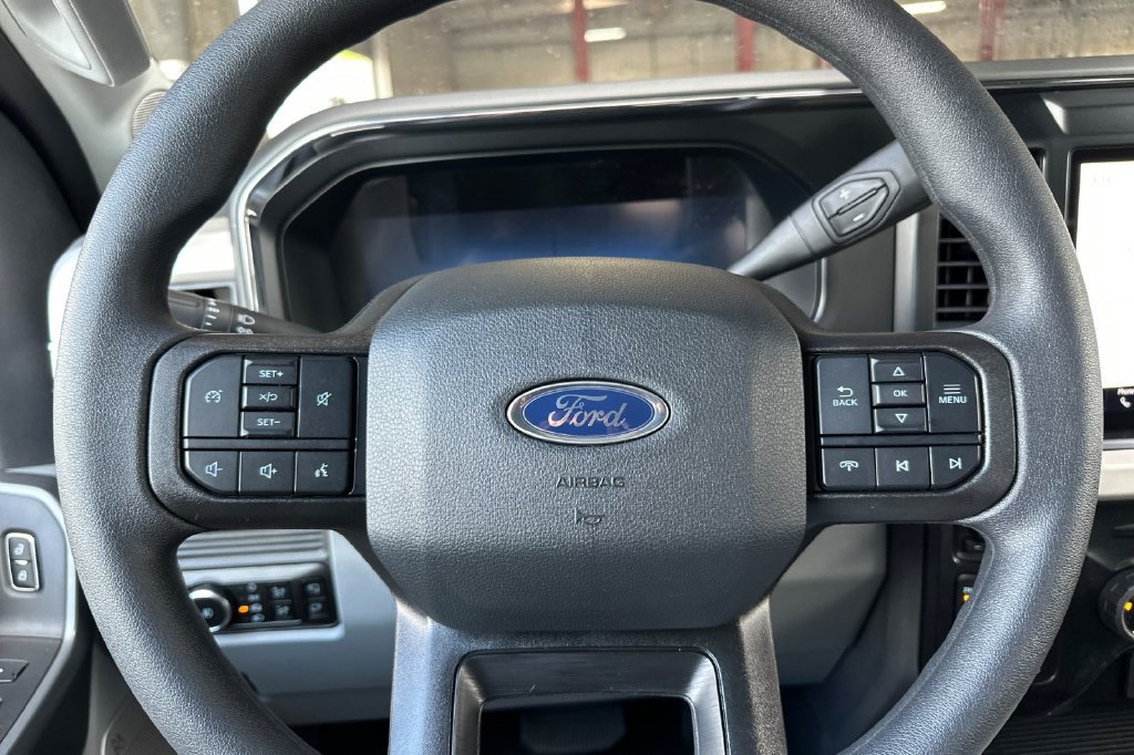 New 2026 Ford F250 XLT w/ XLT Premium Package AWD/4WD image 23