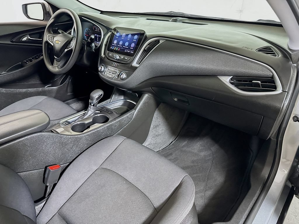 Certified 2025 Chevrolet Malibu LT FWD image 27