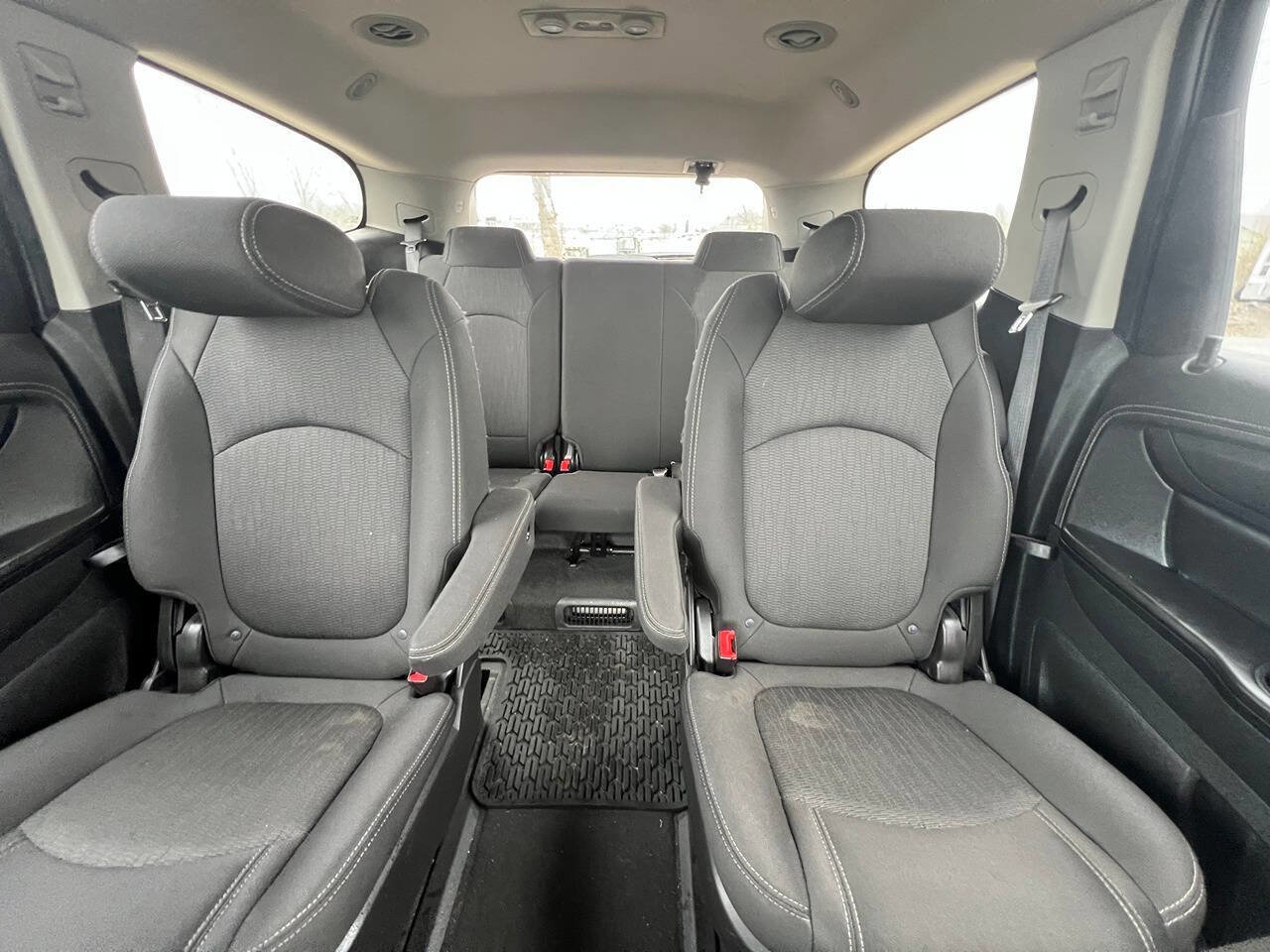 Used 2015 Chevrolet Traverse LT w/ Style and Technology Package AWD/4WD image 10