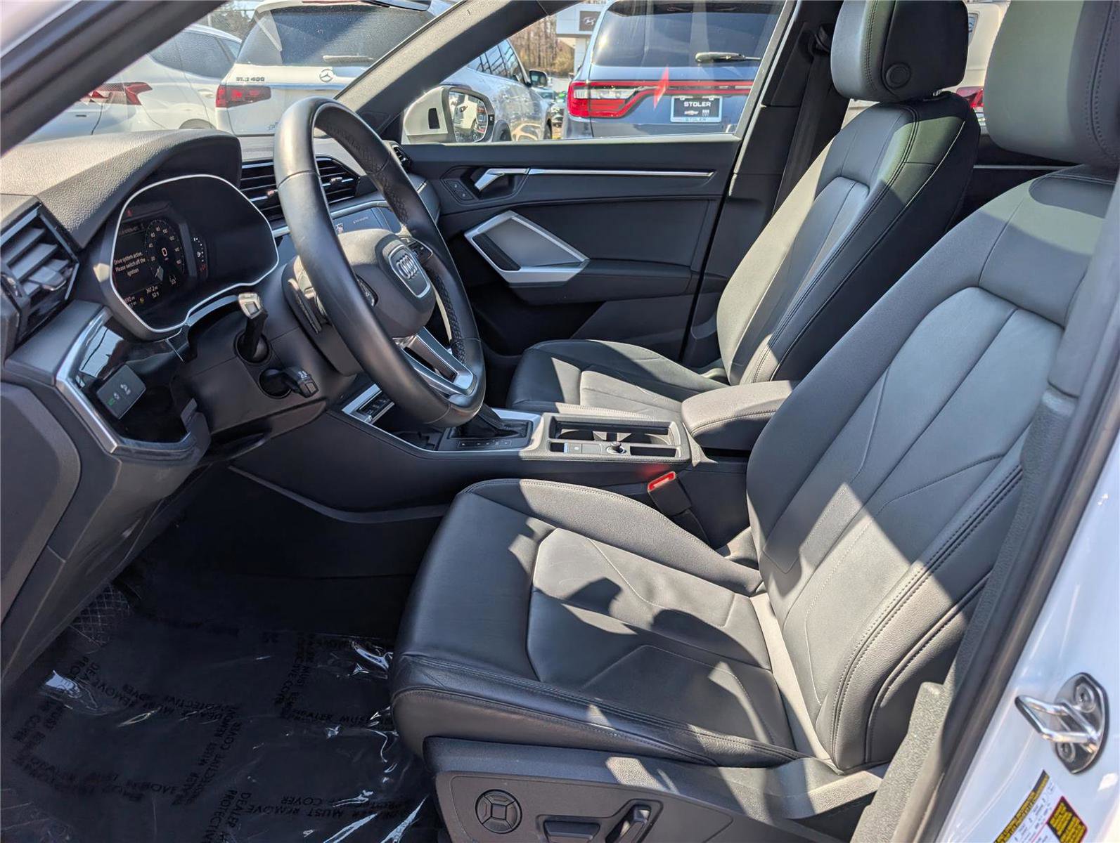 Used 2024 Audi Q3 2.0T Premium image 17