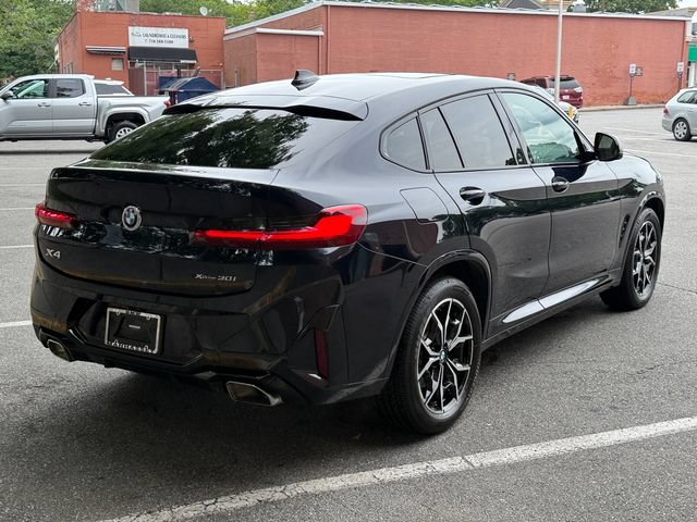 Used 2023 BMW X4 xDrive30i w/ M Sport Package AWD/4WD image 5