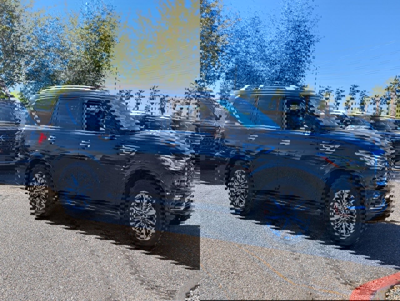 Used 2018 INFINITI QX80 Limited w/ All Season Package image 6