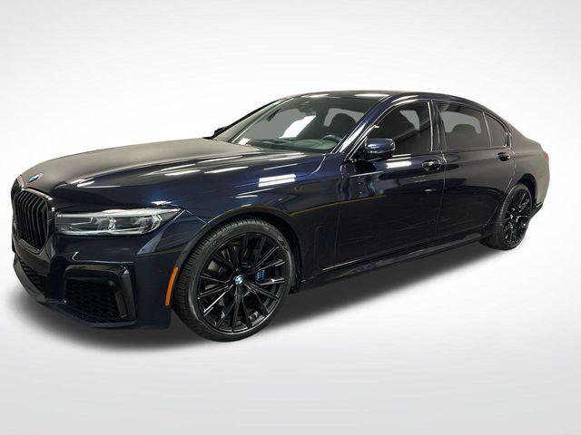 Used 2021 BMW 740i w/ M Sport Package RWD image 32