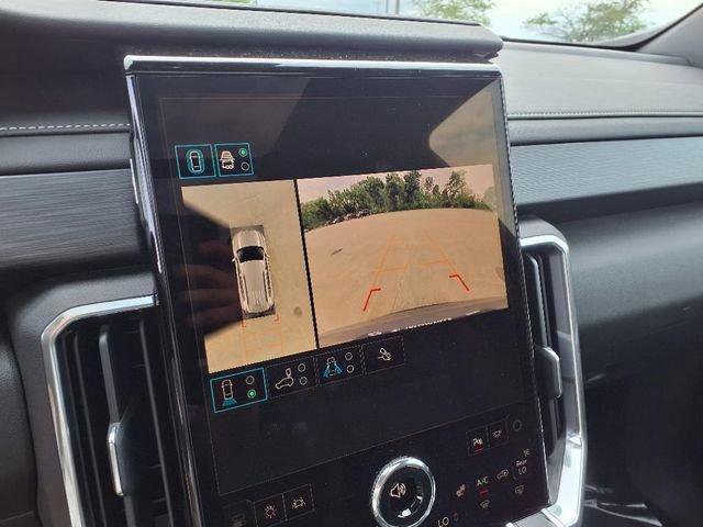 New 2025 GMC Acadia Elevation w/ Elevation Premium Package FWD image 9