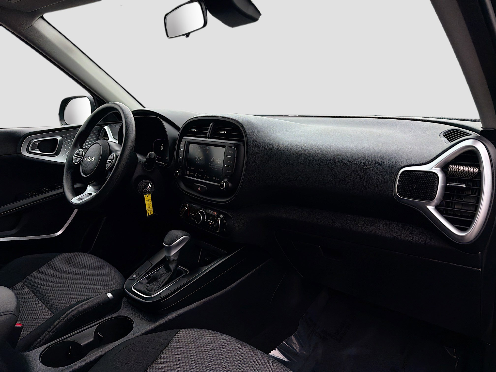 Used 2025 Kia Soul LX image 5