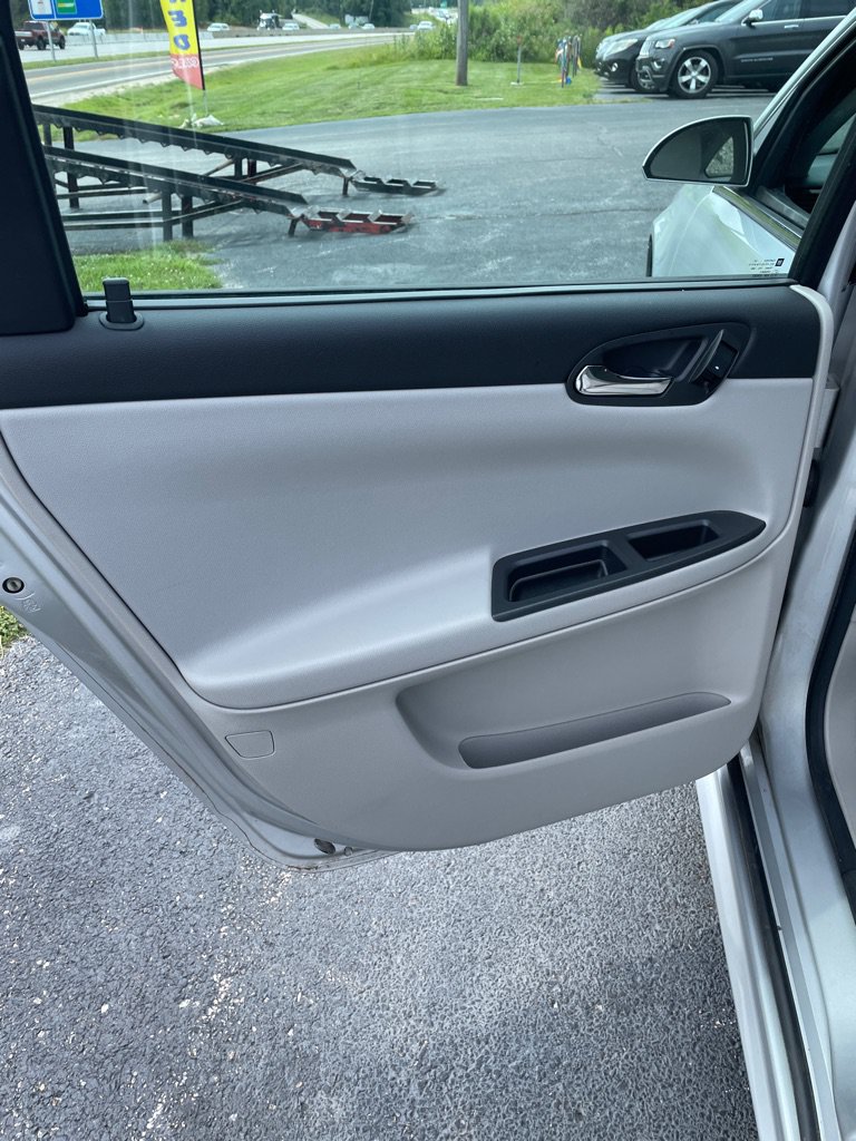 Used 2013 Chevrolet Impala LS FWD image 15