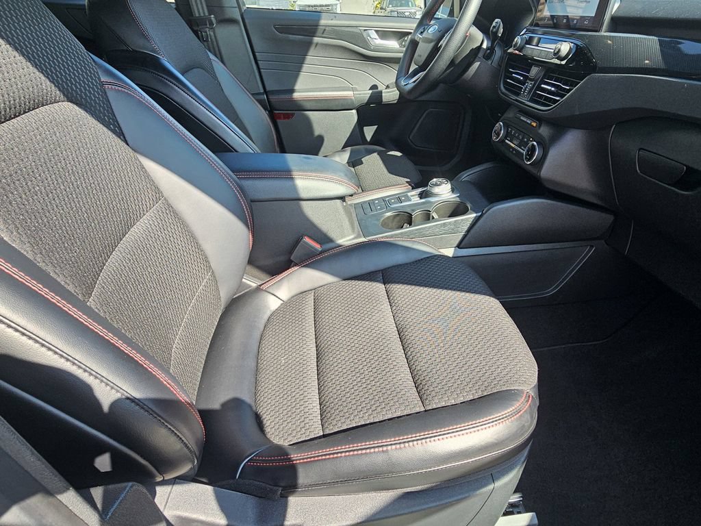 Used 2024 Ford Escape ST-Line FWD image 10